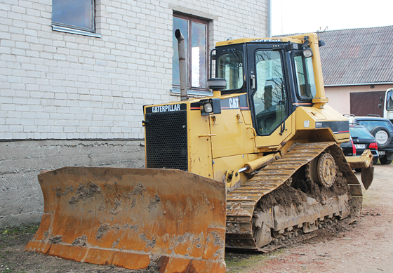 Caterpillar CAT D5M XL nuoma